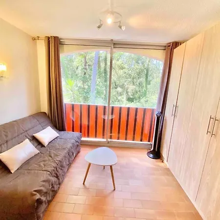 Apartamento Hauts Des Golfs Appart 4 Pax Dans Golf Piscine Saint-Raphaël