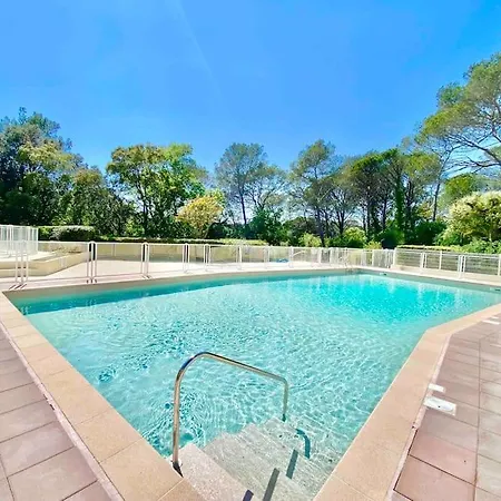 Hauts Des Golfs Appart 4 Pax Dans Golf Piscine * Saint-Raphaël
